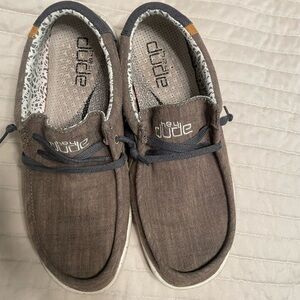 Hey dude shoes